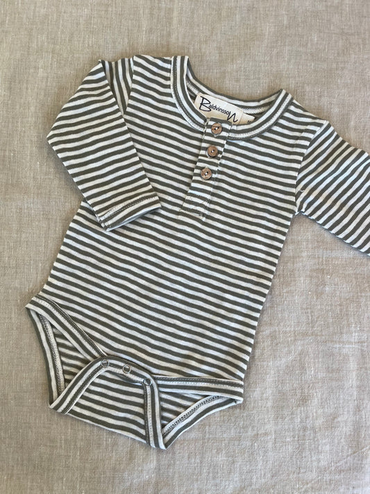 Bodystocking med grønne og hvide striber